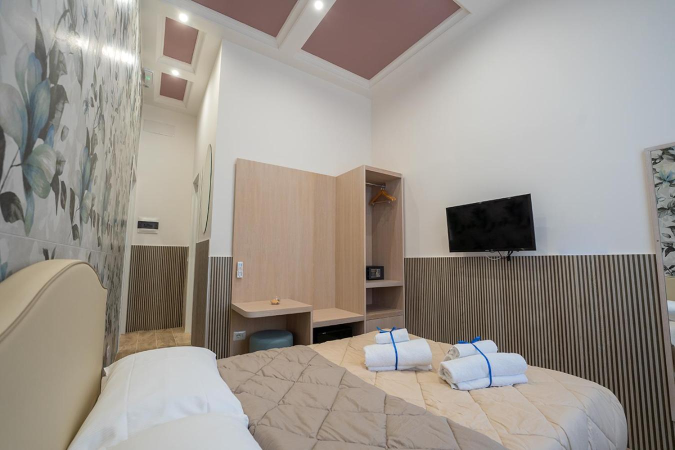 ホテル Hr Boutique Porto, Napoli Centro, By Clapa Group エクステリア 写真