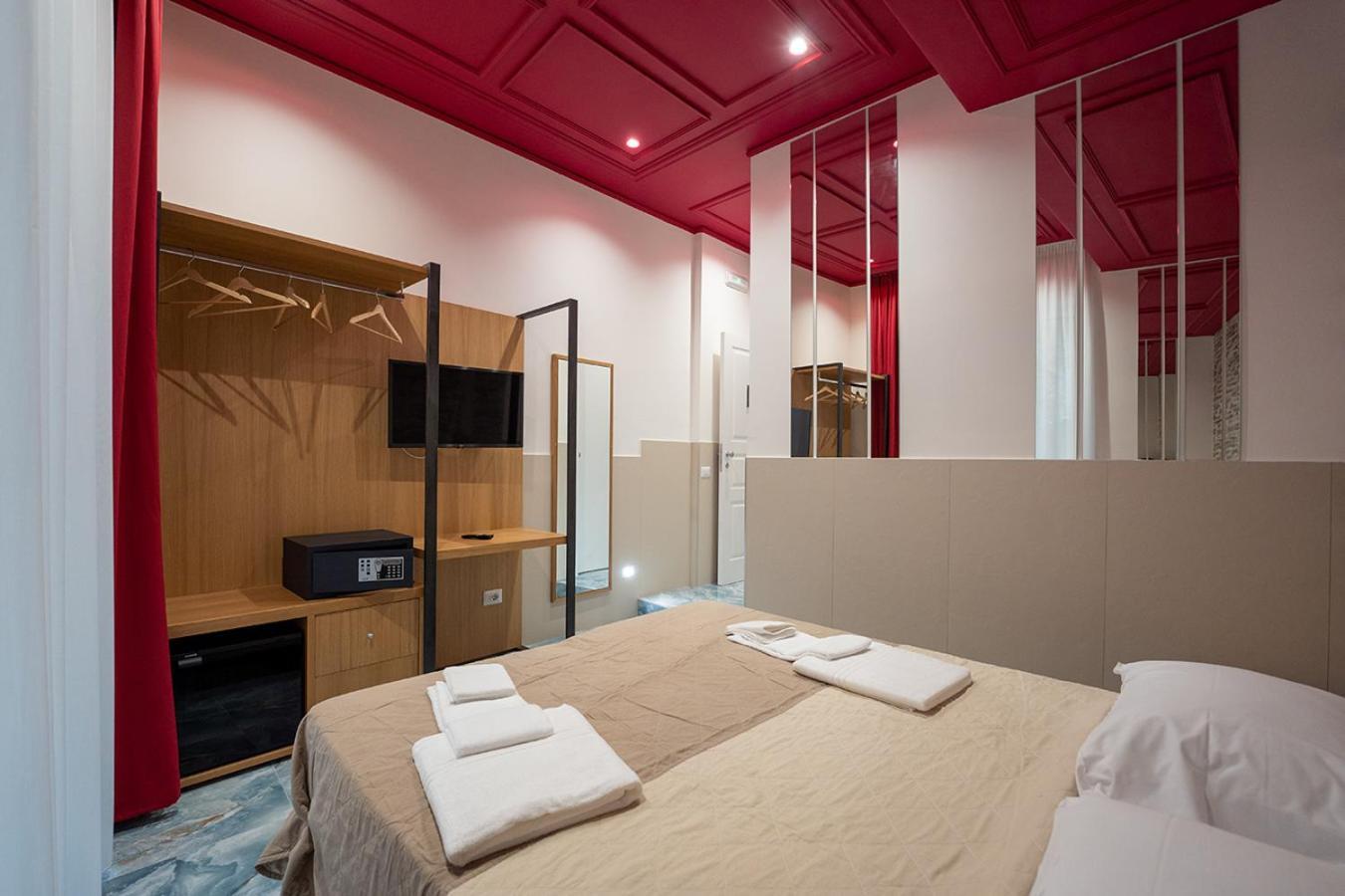 ホテル Hr Boutique Porto, Napoli Centro, By Clapa Group エクステリア 写真